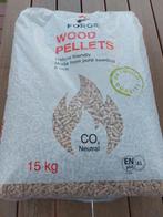 Hout pellets voor pelletkachel, Tuin en Terras, Haardhout, Minder dan 3 m³, Ophalen of Verzenden, Blokken, Overige houtsoorten