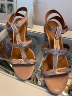 Sandalen What For maat 38 blokhak 7 cm, Kleding | Dames, Schoenen, Beige, Zo goed als nieuw, What For Amper, Sandalen of Muiltjes