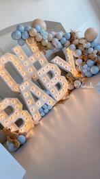 Oh Baby Lichtletters - Verhuur  - Gender reveal - Decoratie, Ophalen, Zo goed als nieuw, Geboorte of Huwelijk