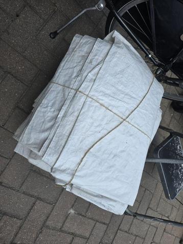 Party tent 3x6 af te halen beschikbaar voor biedingen