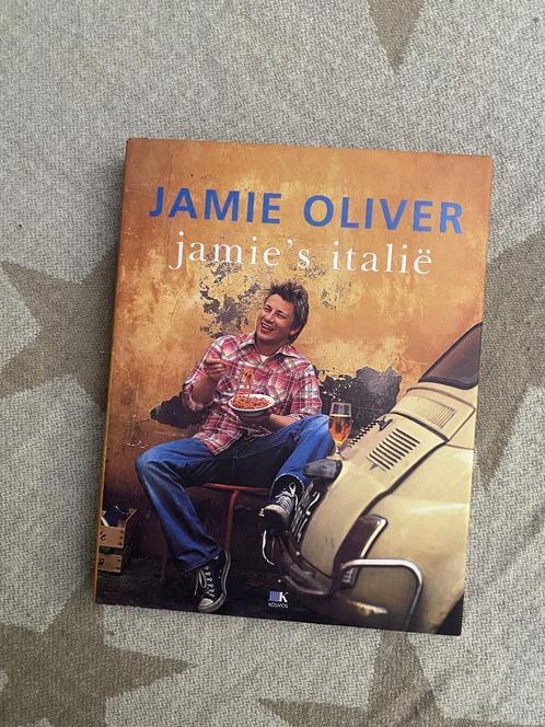 Jamie's Italie | Jamie Oliver Kookboek, Boeken, Kookboeken, Zo goed als nieuw, Italië, Ophalen of Verzenden
