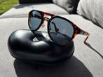 Moncler zonnebril gepolariseerd, Sieraden, Tassen en Uiterlijk, Verzenden, Zo goed als nieuw, Zonnebril, Overige merken