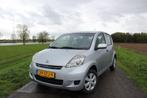 Daihatsu Sirion 1.3 Automaat | AIRCO | AUTOMAAT | 40.555 KM, Auto's, Daihatsu, Stof, 4 cilinders, Bedrijf, 1298 cc