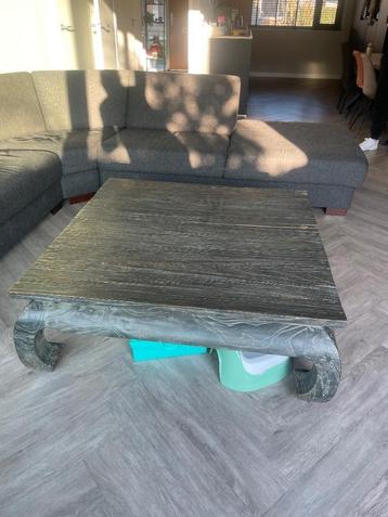 Antieke houten salontafel opiumtafel 120 x 120 cm beschikbaar voor biedingen