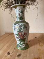 Antieke vaas met bloemmotieven porselein, Ophalen