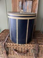 vintage engelse hoedendoos, Ophalen