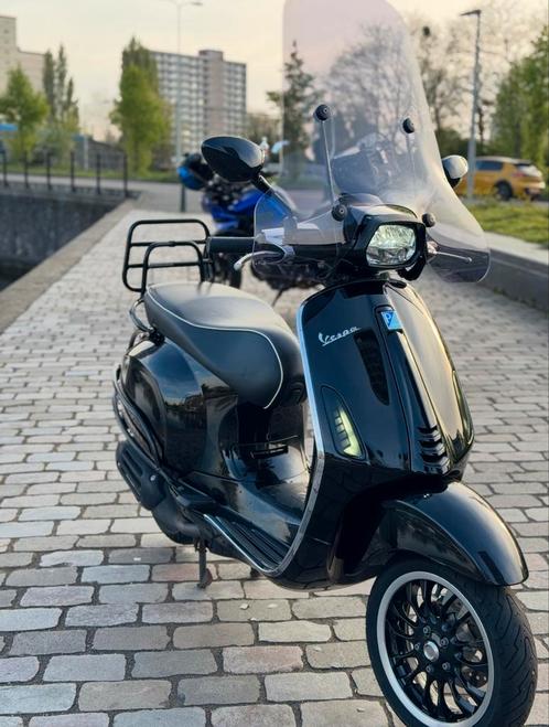 Vespa Sprint 2021 E5 Brom, Fietsen en Brommers, Brommers | Vespa, Zo goed als nieuw, Maximaal 45 km/u, Ophalen