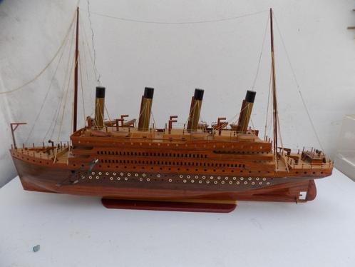 Boot modelbouw Schaalmodel Titanic hout af te bouwen, Hobby en Vrije tijd, Overige Hobby en Vrije tijd, Gebruikt, Ophalen