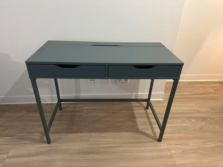 Study table, Huis en Inrichting, Bureaus, Zo goed als nieuw, Bureau, Ophalen