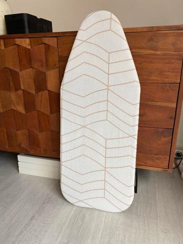 Kleine Strijkplank - Perfecte Staat! beschikbaar voor biedingen