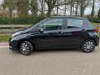 Toyota Yaris 1.5 Hybrid Aspiration Camera, Navi, Gebruikt, 4 cilinders, Origineel Nederlands, Bedrijf