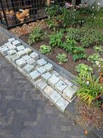 Portugees graniet (basalt keien) 15x15x10, Ophalen, Zo goed als nieuw, IJzer