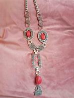 Vintage artistieke zilverkleurige ketting + oorbellen., Overige materialen, Ophalen of Verzenden, Zo goed als nieuw, Met edelsteen