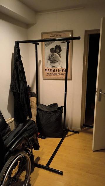 Gravity Fitness self standing pull-up bar  beschikbaar voor biedingen