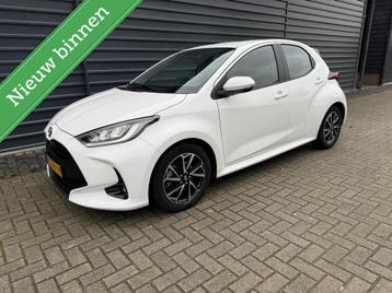 Toyota Yaris 1.5 Hybrid Dynamic Adaptief Cruise Camera Carpl beschikbaar voor biedingen