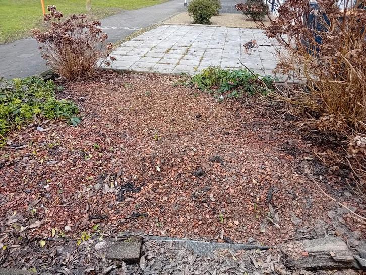 Gratis af te halen: Split (rood/terracotta kleur), Tuin en Terras, Grind, Keien en Split, Gebruikt, Split, Rood, Basalt, Ophalen