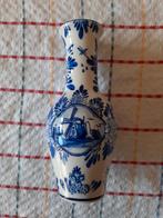 Delfts blauw vaasje, Antiek en Kunst, Antiek | Vazen, Ophalen of Verzenden