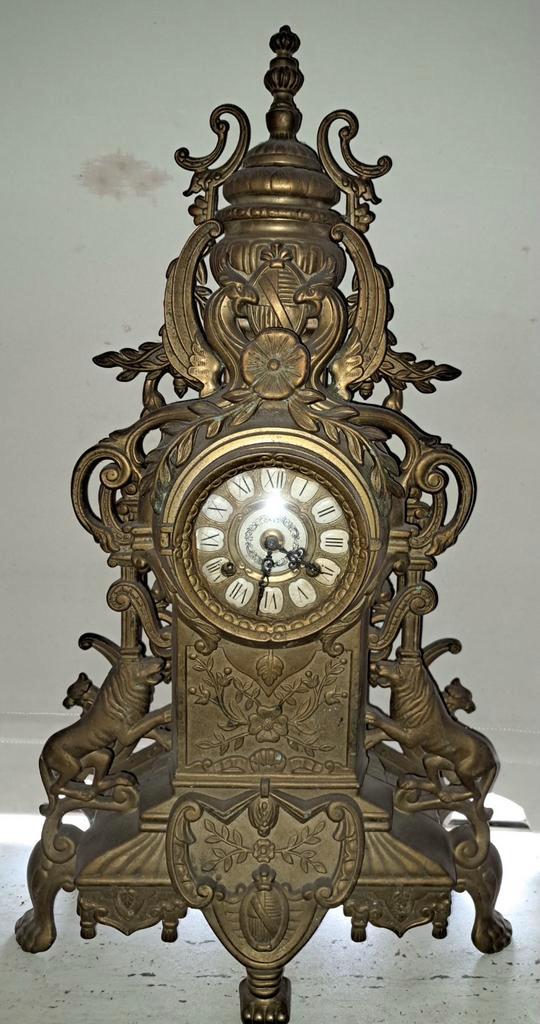 Antieke Messing Klok met Leeuwen, Antiek en Kunst, Antiek | Klokken, Ophalen