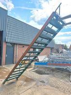 Stalen trap groen hoog2,9mtr nob097, Ophalen