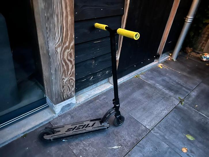 Stuntstep mgp original, Fietsen en Brommers, Steps, Zo goed als nieuw, Gewone step, Ophalen