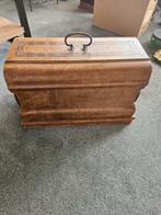 Antieke Naaimachine met Houten Doos, Ophalen of Verzenden