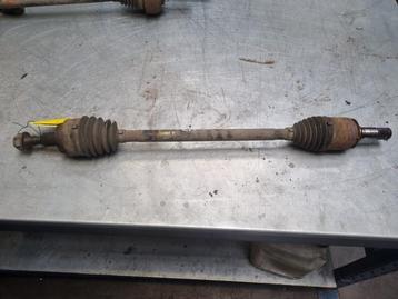 Aandrijfas links-achter van een Mercedes R-Klasse beschikbaar voor biedingen