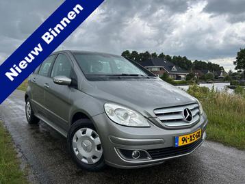 Mercedes-Benz B-Klasse 180 CDI Automaat / Trekhaak / Navi /  beschikbaar voor biedingen