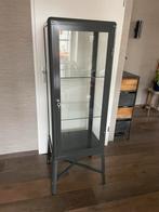 IKEA Fabrikor vitrinekast donkergrijs, Ophalen, Met deur(en), 50 tot 100 cm, Zo goed als nieuw
