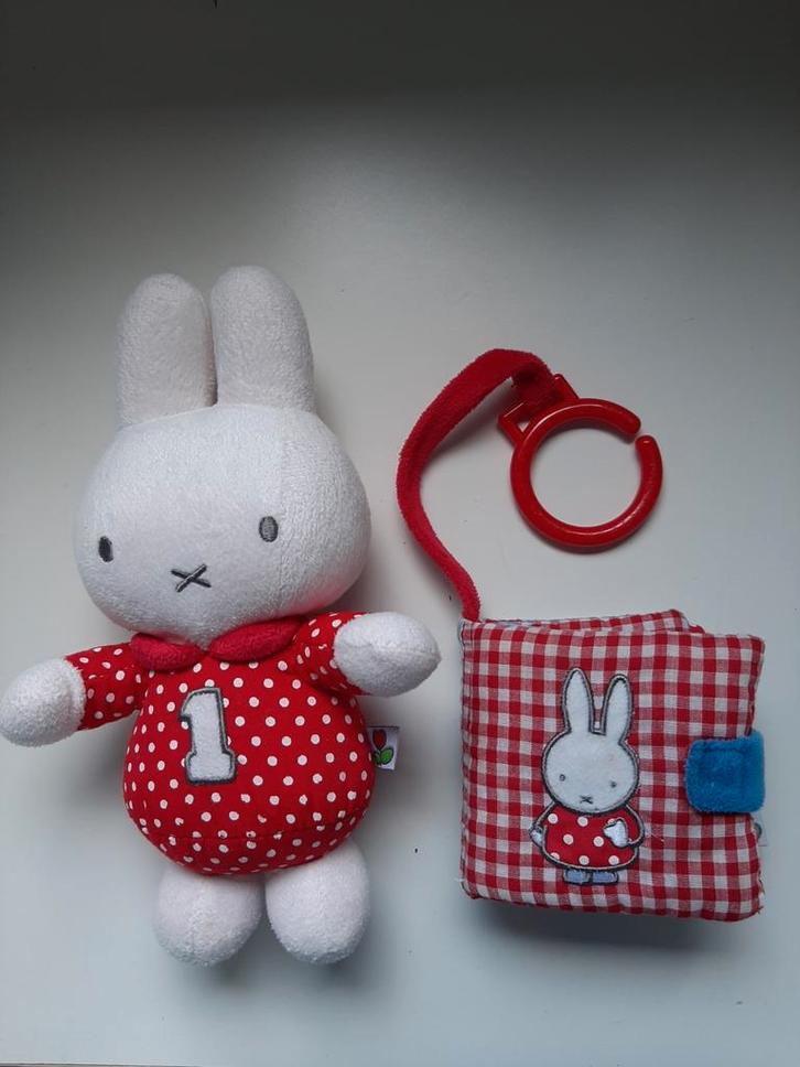 Nijntje speelgoed: rammel- Nijntje en buggyboekje, Kinderen en Baby's, Speelgoed | Babyspeelgoed, Gebruikt, Overige typen, Ophalen of Verzenden