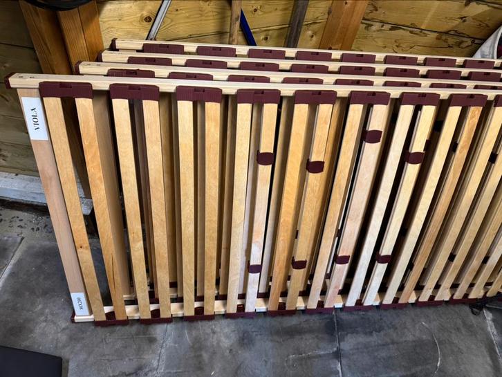 Drie viola 80x200 lattenbodems, Huis en Inrichting, Slaapkamer | Matrassen en Bedbodems, Zo goed als nieuw, 80 cm, 200 cm, Eenpersoons