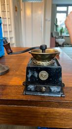 Ouderwetse koffiemolen/ molen, Witgoed en Apparatuur, Koffiezetapparaten, 10 kopjes of meer, Ophalen of Verzenden, Zo goed als nieuw