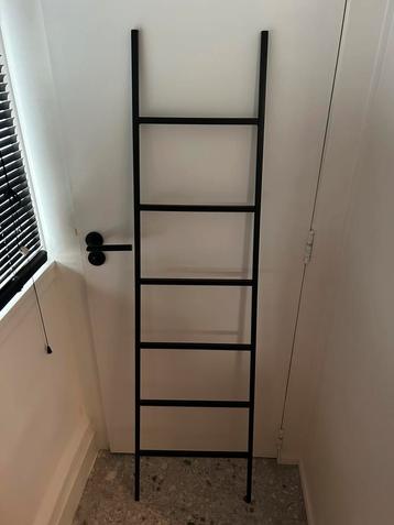 Decoratie ladder beschikbaar voor biedingen