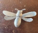 Vintage Zilverkleurige Bij Broche van tin, Overige materialen, Minder dan 4 cm, Ophalen of Verzenden, Zo goed als nieuw