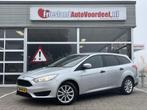 Ford Focus Wagon 1.0 Trend Edition /Airco/Cruise/Trekhaak/, Gebruikt, Euro 6, Met garantie (alle), Start-stop-systeem