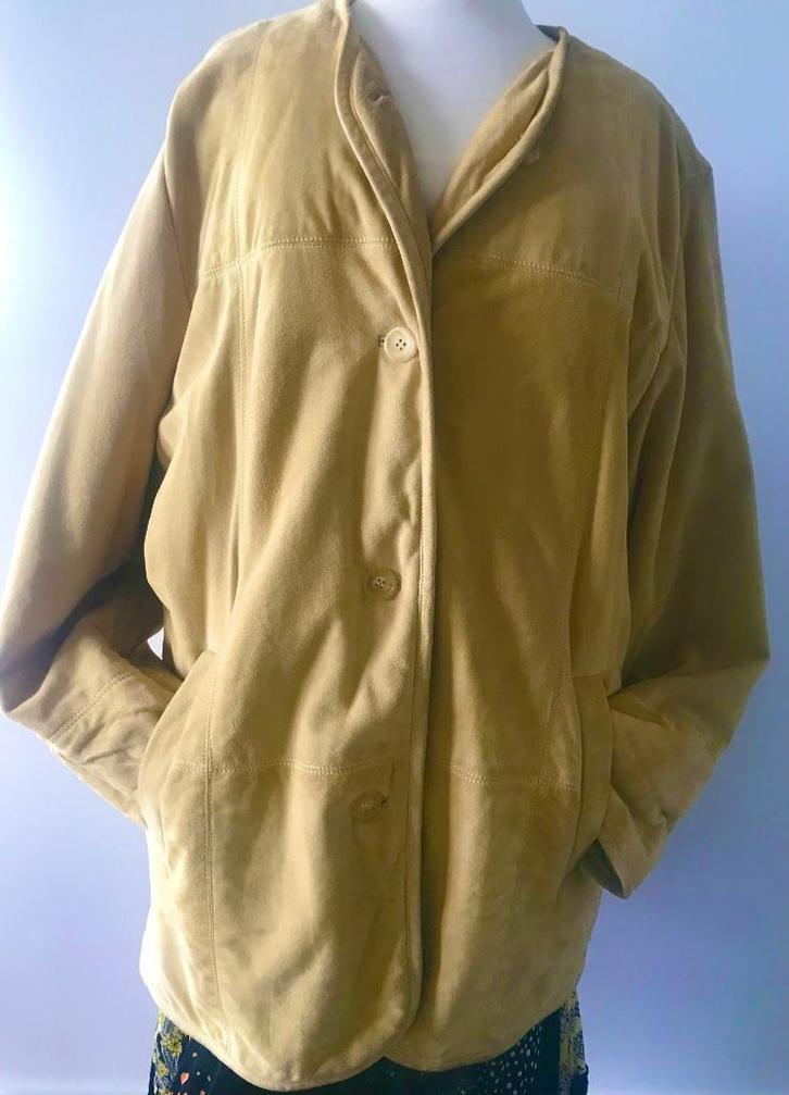 Suede mantel nieuw, Kleding | Dames, Jassen | Winter, Nieuw, Geel, Ophalen of Verzenden