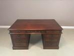 Origineel klassiek Engels Chesterfield bureau 170 cm breed, Huis en Inrichting, Bureaus, Ophalen, Gebruikt, Bureau