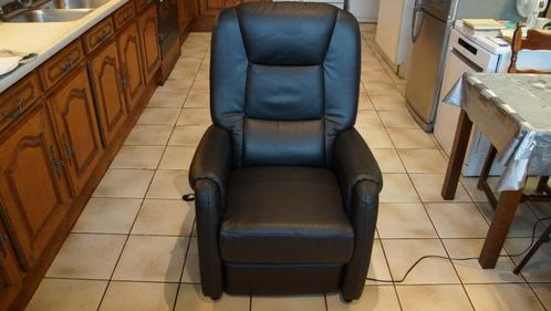 Opstapstoel sta-op stoel Meubelzorg, Huis en Inrichting, Fauteuils, Zo goed als nieuw, Leer, 50 tot 75 cm, Minder dan 75 cm, Ophalen