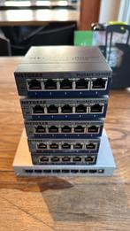 Netgear switchen 5 poorts + 1x Zyxel 8 poorts, Ophalen, Zo goed als nieuw