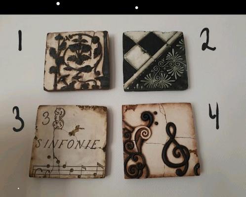 Disenyo wanddecoratie tegels (14 x), Huis en Inrichting, Woonaccessoires | Wanddecoraties, Gebruikt, Ophalen of Verzenden