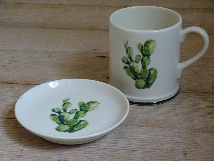 Mok + Bordje, H&M, met CACTUS, zo goed als nieuw, Huis en Inrichting, Keuken | Servies, Zo goed als nieuw, Kop(pen) en/of Schotel(s)