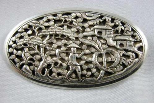 Hanh - Schitterende antieke Vietnamese broche landschap, Sieraden, Tassen en Uiterlijk, Antieke sieraden, Broche, Zilver, Ophalen