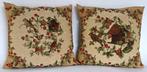 2 GOBELIN KUSSENS (Beige basiskleur met vogel/vlindermotief), Ophalen of Verzenden, Zo goed als nieuw, Beige, Vierkant
