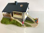 HO Vollmer 3714 huis in park (587), Hobby en Vrije tijd, Modeltreinen | H0, Overige merken, Gelijkstroom of Wisselstroom, Brug, Tunnel of Gebouw