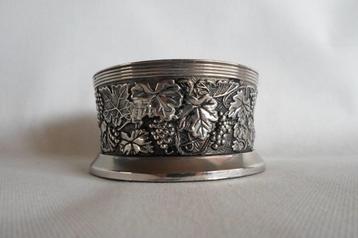 Wijnfles Onderzetter Verzilverd beschikbaar voor biedingen