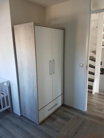 babykamer 4-delig. beschikbaar voor biedingen