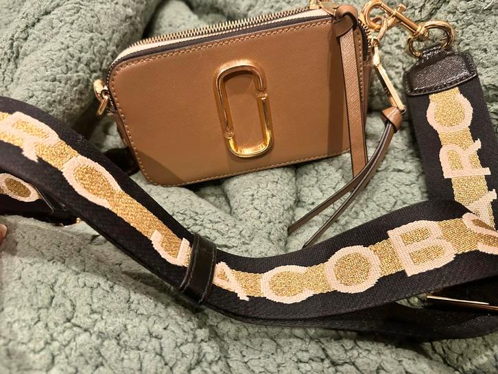 Marc Jacobs Snapshot Schoudertas, Sieraden, Tassen en Uiterlijk, Tassen | Damestassen, Zo goed als nieuw, Schoudertasje, Beige