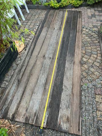 Vlonderplanken 8 stuks beschikbaar voor biedingen