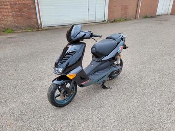 Aprilia sr in nette staat. Minarelli motor lc beschikbaar voor biedingen