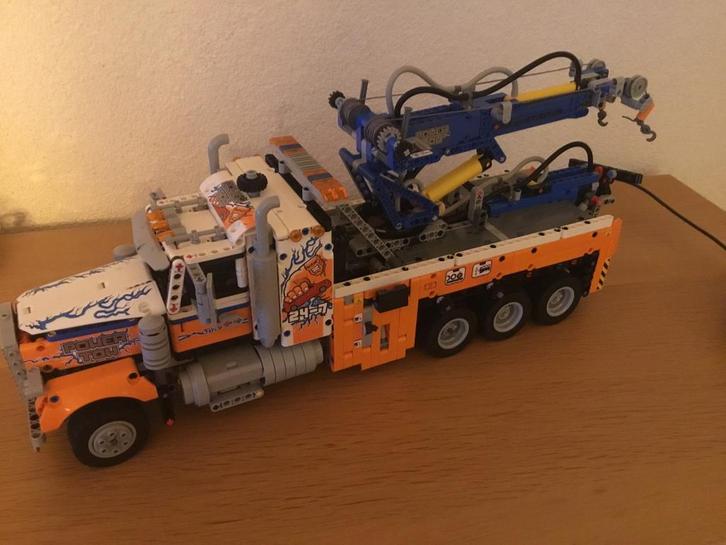 Lego Technic Takelwagen 42128, Hobby en Vrije tijd, Modelauto's | 1:32, Zo goed als nieuw, Bus of Vrachtwagen, Overige merken