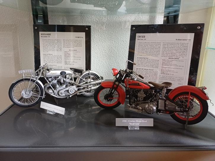 Model Factory Hiro - Schaalmodellen klassieke motoren 1:9, Verzamelen, Automerken, Motoren en Formule 1, Zo goed als nieuw, Motoren